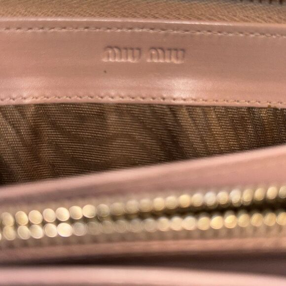 Authentic Miu Miu Leather Tan Zippy Wallet - Picture 5 of 11